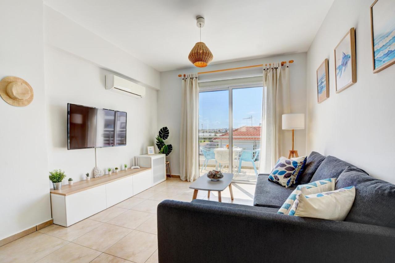 ♥ Sunny&Cozy Family Apartment ★ Walk To The Beach☼ Paralímni Eksteriør bilde