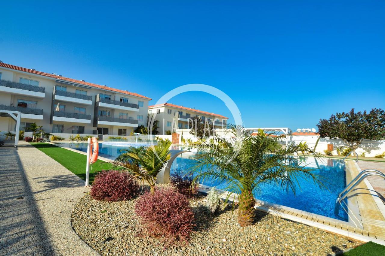 ♥ Sunny&Cozy Family Apartment ★ Walk To The Beach☼ Paralímni Eksteriør bilde