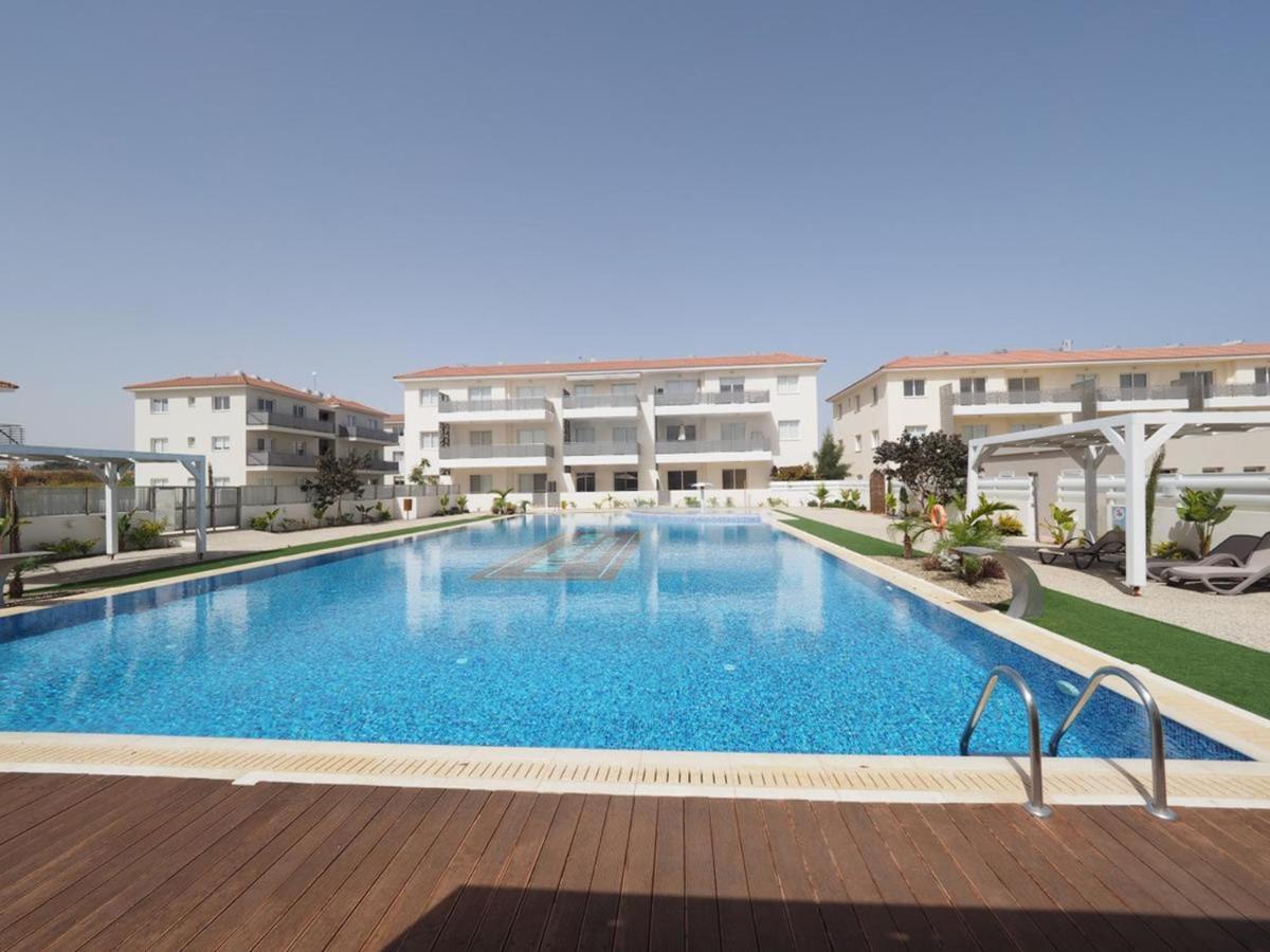 ♥ Sunny&Cozy Family Apartment ★ Walk To The Beach☼ Paralímni Eksteriør bilde